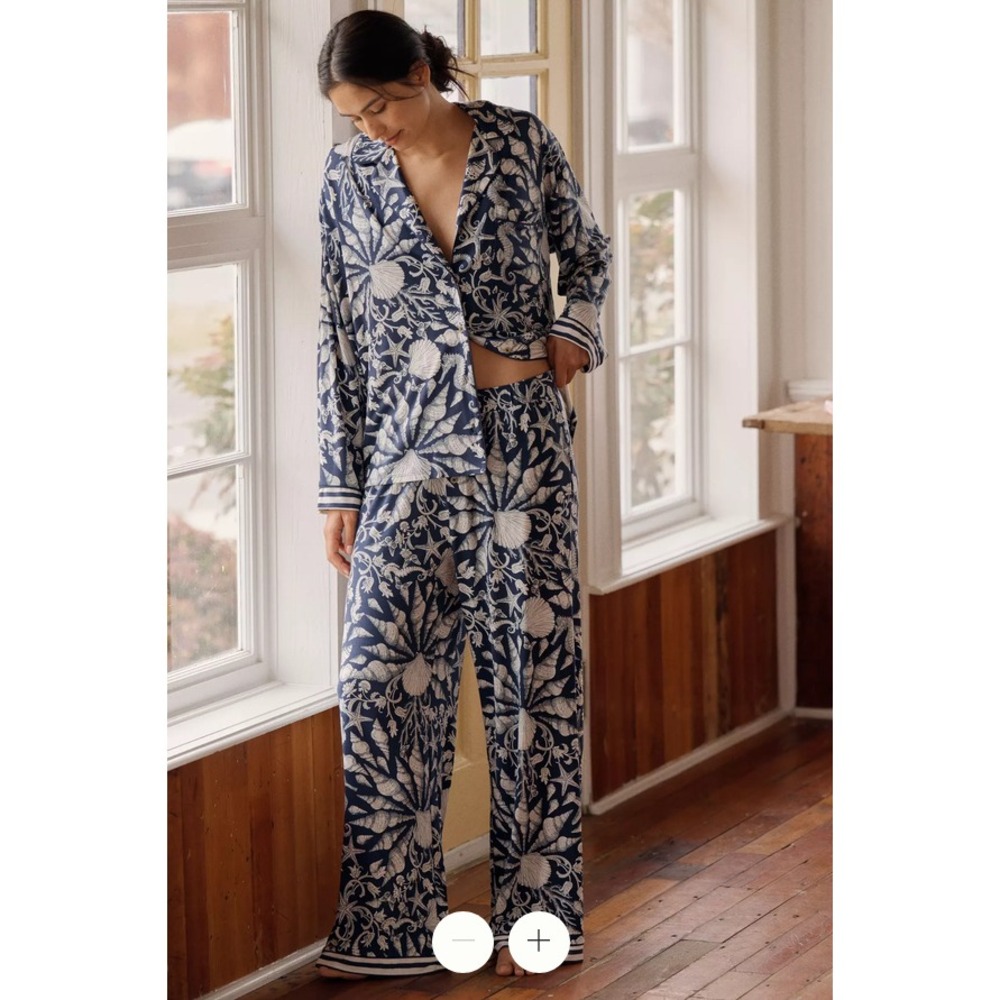Anthropologie LyreBird Pajama Set Top Bottom Blue Nautical Shell Costal Print